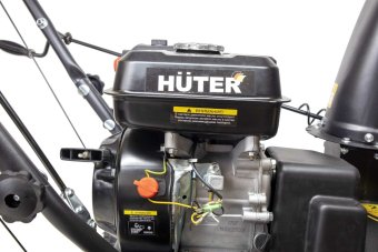 Снегоуборщик бензиновый Huter SGC 4000