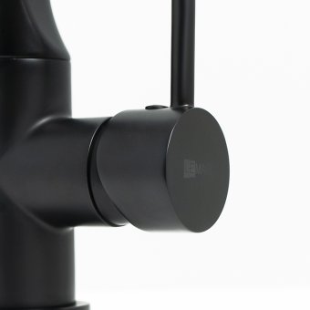 Смеситель Lemark Soul LM6007BL для кухни
